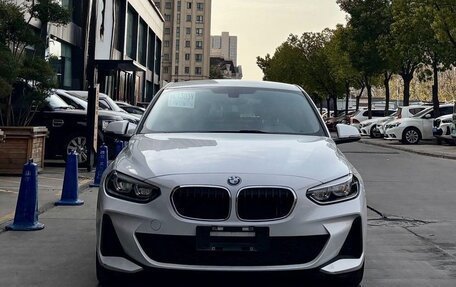 BMW 1 серия, 2021 год, 1 990 000 рублей, 2 фотография