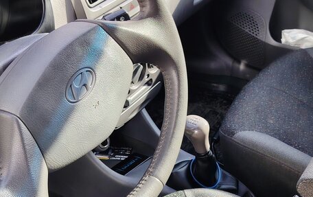 Hyundai Accent II, 2011 год, 580 000 рублей, 2 фотография