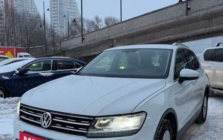 Volkswagen Tiguan II, 2017 год, 2 300 000 рублей, 9 фотография
