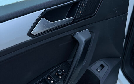 Volkswagen Tiguan II, 2017 год, 2 300 000 рублей, 28 фотография