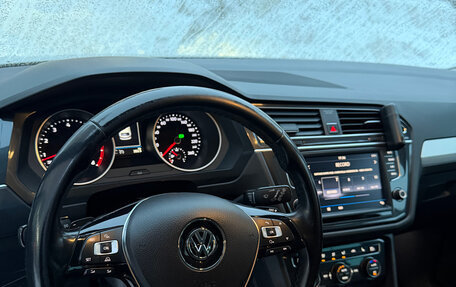 Volkswagen Tiguan II, 2017 год, 2 300 000 рублей, 26 фотография