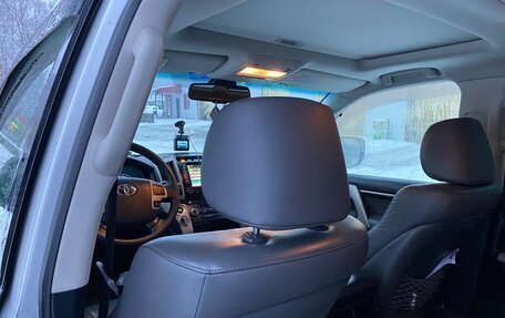 Toyota Land Cruiser 200, 2010 год, 2 400 000 рублей, 7 фотография