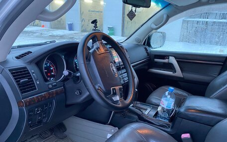 Toyota Land Cruiser 200, 2010 год, 2 400 000 рублей, 8 фотография