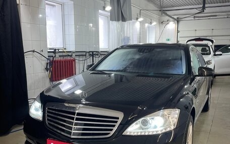 Mercedes-Benz S-Класс, 2011 год, 1 750 000 рублей, 1 фотография