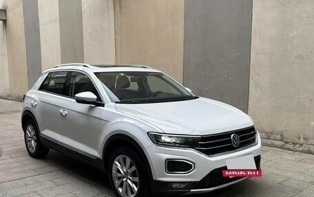 Volkswagen T-Roc I, 2022 год, 1 450 000 рублей, 3 фотография