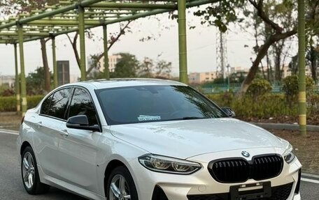 BMW 1 серия, 2021 год, 1 745 000 рублей, 3 фотография