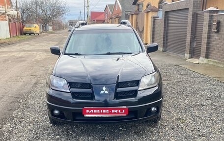 Mitsubishi Outlander III рестайлинг 3, 2002 год, 680 000 рублей, 11 фотография