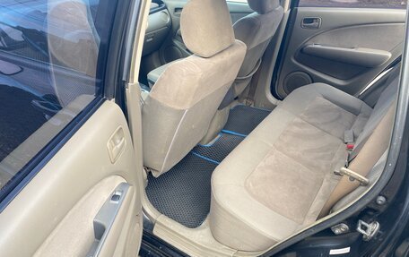 Mitsubishi Outlander III рестайлинг 3, 2002 год, 680 000 рублей, 25 фотография