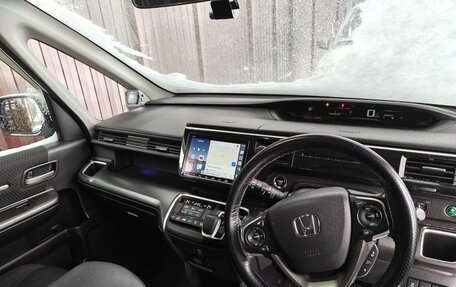 Honda Stepwgn IV, 2018 год, 2 590 000 рублей, 5 фотография