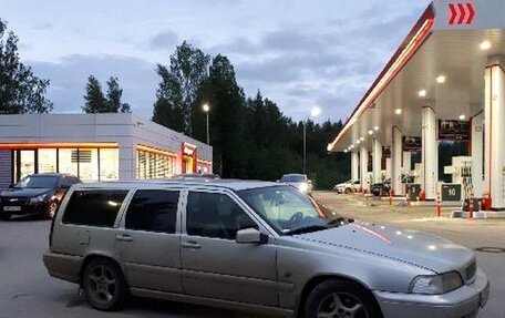 Volvo V70 III рестайлинг, 1999 год, 200 000 рублей, 2 фотография