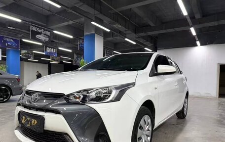 Toyota Yaris, 2022 год, 1 150 000 рублей, 1 фотография