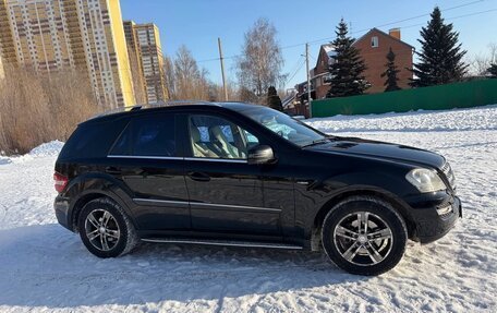 Mercedes-Benz M-Класс, 2011 год, 1 700 000 рублей, 3 фотография