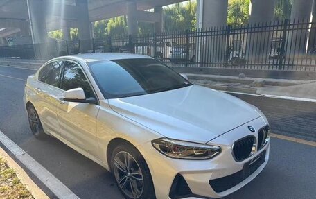 BMW 1 серия, 2022 год, 1 720 000 рублей, 3 фотография