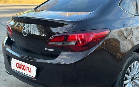 Opel Astra J, 2013 год, 800 000 рублей, 3 фотография