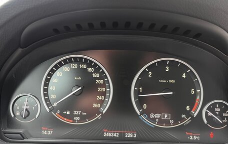 BMW 5 серия, 2013 год, 2 390 000 рублей, 16 фотография
