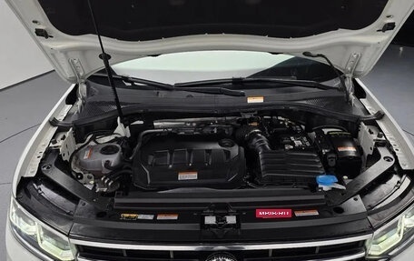 Volkswagen Tiguan II, 2024 год, 2 240 000 рублей, 6 фотография