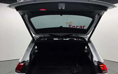 Volkswagen Tiguan II, 2024 год, 2 240 000 рублей, 20 фотография