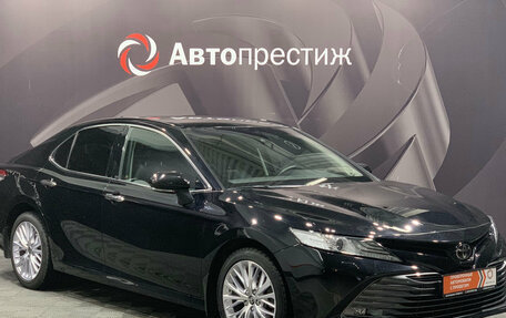 Toyota Camry, 2020 год, 3 150 000 рублей, 2 фотография