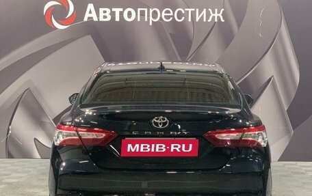 Toyota Camry, 2020 год, 3 150 000 рублей, 6 фотография