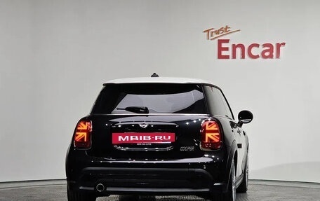 MINI Hatch, 2022 год, 1 770 000 рублей, 4 фотография