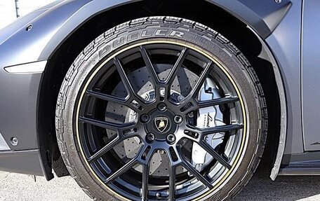 Lamborghini Huracán, 2024 год, 33 000 000 рублей, 18 фотография