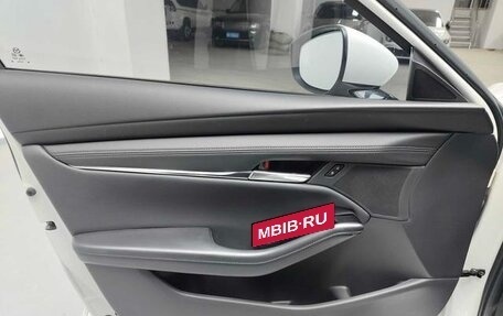 Mazda 3, 2022 год, 1 410 000 рублей, 18 фотография