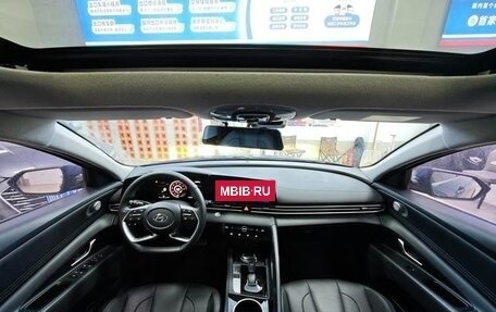 Hyundai Elantra, 2022 год, 1 255 000 рублей, 14 фотография