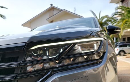 Volkswagen Touareg III, 2020 год, 6 000 000 рублей, 18 фотография