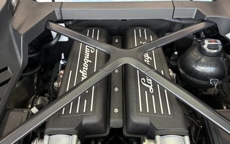 Lamborghini Huracán, 2024 год, 31 000 000 рублей, 35 фотография