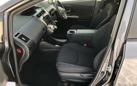 Toyota Prius Alpha I (ZVW40/41), 2018 год, 1 530 000 рублей, 12 фотография