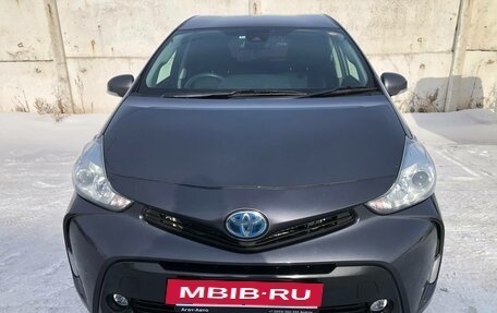 Toyota Prius Alpha I (ZVW40/41), 2018 год, 1 530 000 рублей, 3 фотография
