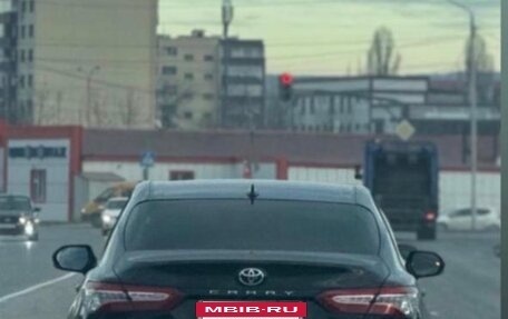 Toyota Camry, 2021 год, 2 900 000 рублей, 4 фотография