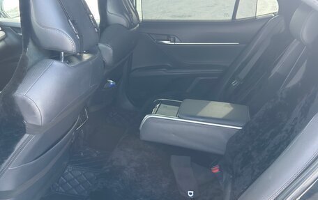 Toyota Camry, 2021 год, 2 900 000 рублей, 9 фотография