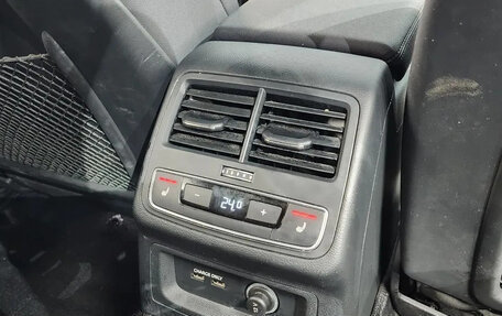 Audi A4, 2022 год, 2 600 000 рублей, 14 фотография