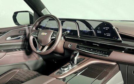 Cadillac Escalade V, 2022 год, 13 999 000 рублей, 14 фотография