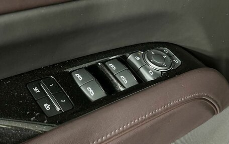 Cadillac Escalade V, 2022 год, 13 999 000 рублей, 29 фотография