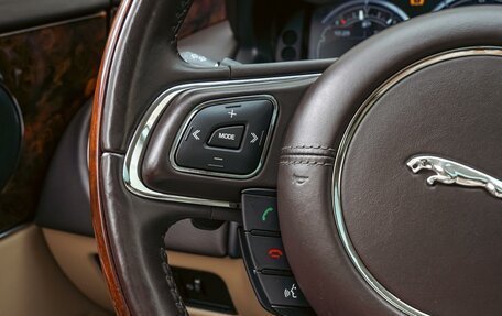 Jaguar XJ IV (X351), 2015 год, 1 890 000 рублей, 19 фотография