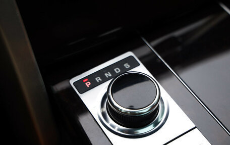 Land Rover Range Rover IV рестайлинг, 2017 год, 5 300 000 рублей, 21 фотография