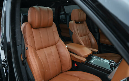 Land Rover Range Rover IV рестайлинг, 2017 год, 5 300 000 рублей, 26 фотография