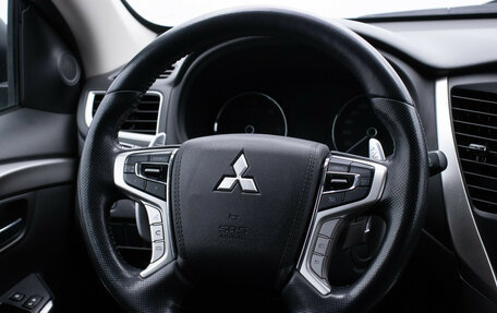 Mitsubishi Pajero Sport III рестайлинг, 2019 год, 3 540 000 рублей, 15 фотография