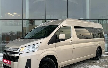 Toyota HiAce H300, 2020 год, 4 050 000 рублей, 1 фотография