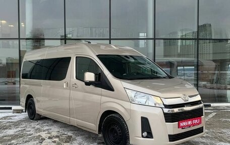 Toyota HiAce H300, 2020 год, 4 050 000 рублей, 3 фотография