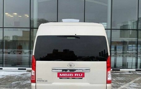 Toyota HiAce H300, 2020 год, 4 050 000 рублей, 7 фотография