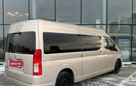 Toyota HiAce H300, 2020 год, 4 050 000 рублей, 6 фотография