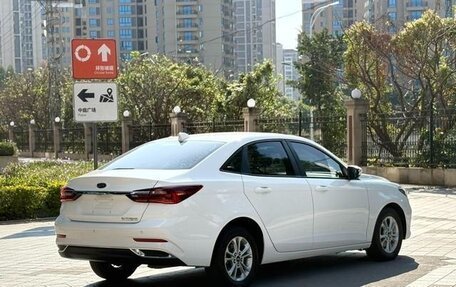 Ford Escort, 2022 год, 1 172 000 рублей, 6 фотография