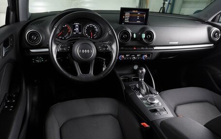 Audi A3, 2019 год, 2 140 000 рублей, 6 фотография