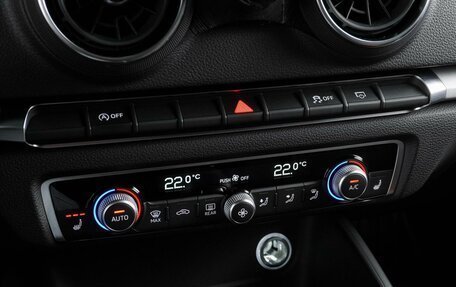 Audi A3, 2019 год, 2 140 000 рублей, 19 фотография