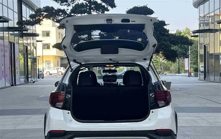 Toyota Yaris XP150 рестайлинг, 2021 год, 1 200 000 рублей, 6 фотография