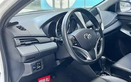 Toyota Yaris XP150 рестайлинг, 2021 год, 1 200 000 рублей, 17 фотография