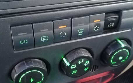 ЛуАЗ Patriot, 2013 год, 735 000 рублей, 7 фотография